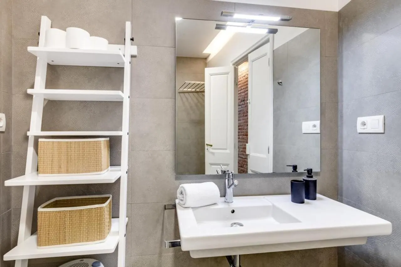 Design 1 Bedroom Apartment Near Plaza Espana Barcelona